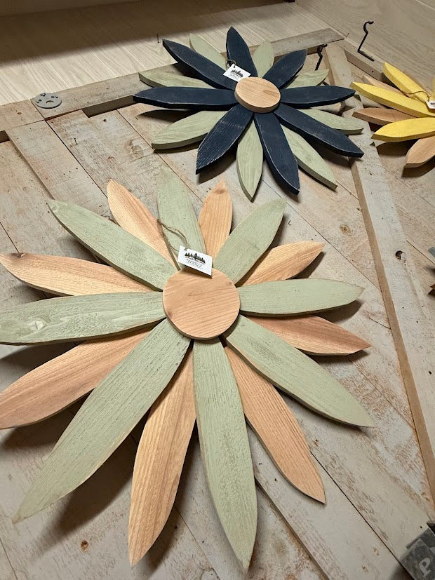 Cedar Flowers Workshop at Ace Hardware - Little Falls on 9/15 from 6-8PM