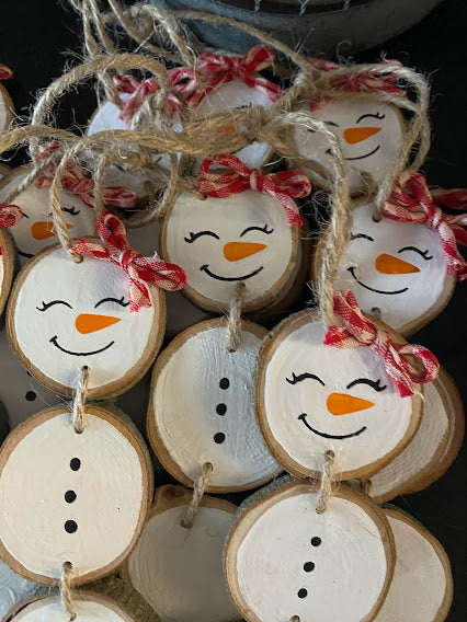 Snowman/Snowwoman Ornament